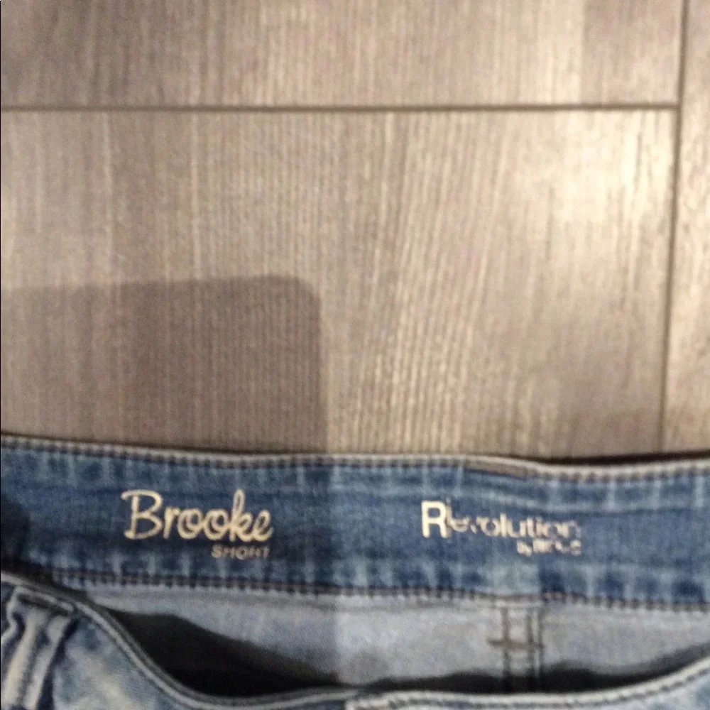 Shorts - Picture 2 of 2